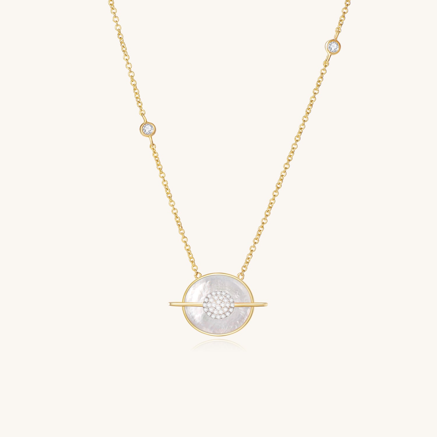 Planet Jupiter Mother of Pearls Necklace In 18K Yellow Gold Vermeil