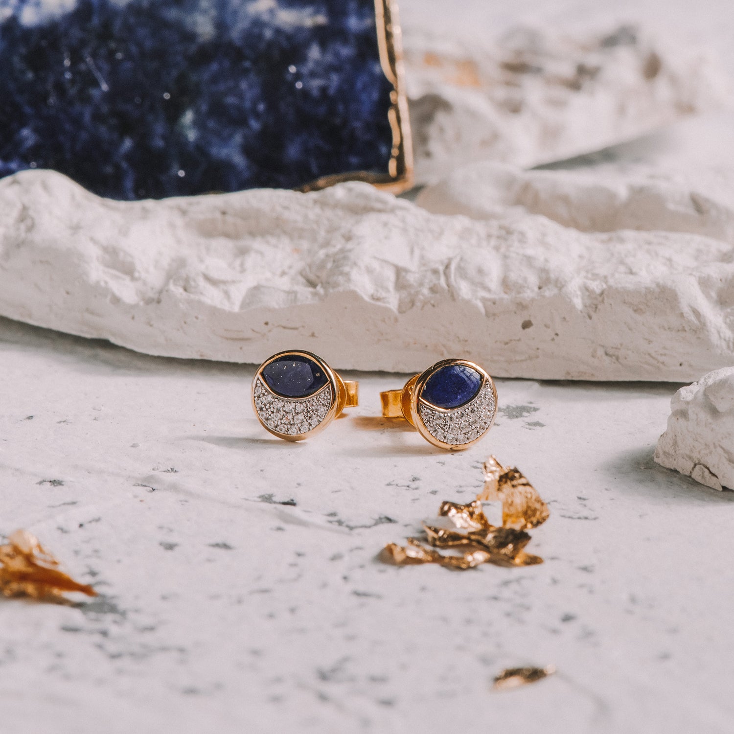 Starry Night Eclipse Lapis Lazuli Stud Earring In 18K Yellow Gold Vermeil